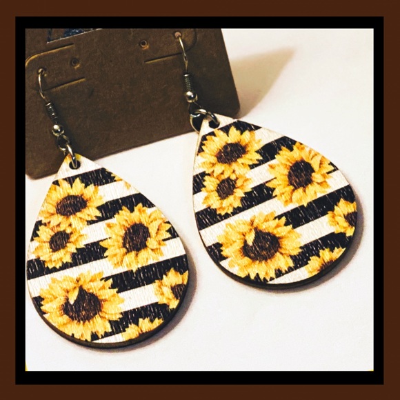 Sunflower Stripe Teardrop Lightweight Wooden NWT - Picture 6 of 7